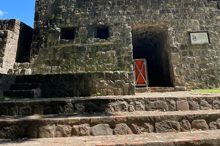 St. Kitts: Irie Open-Air Tour, Rum Tasting & Beach Time