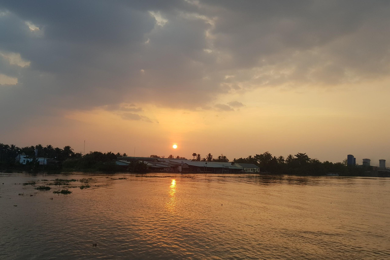 Excursão particular de meio dia - Mercado flutuante de Cái RăngExcursão particular de meio dia - Mercado flutuante de Cai Răng