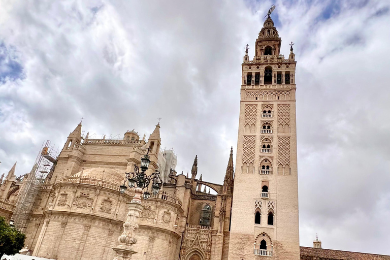 Sevilla: Tour a pie privado por la ciudad