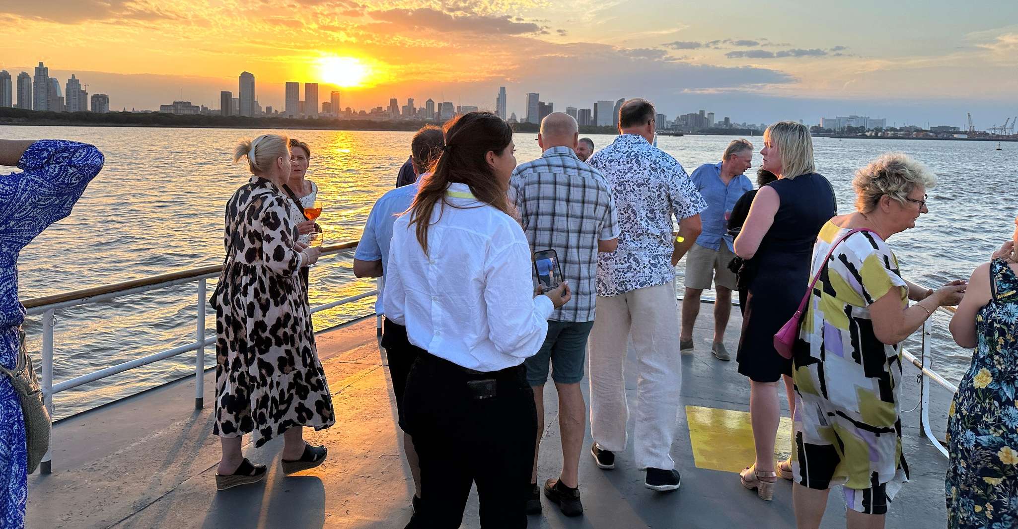 Buenos Aires, Puerto Madero Sunset Cruise with Open Bar - Housity