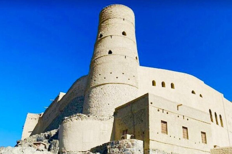 Muscat: Nizwa, Jabreen Castle & Bahla and more Sharing Tour