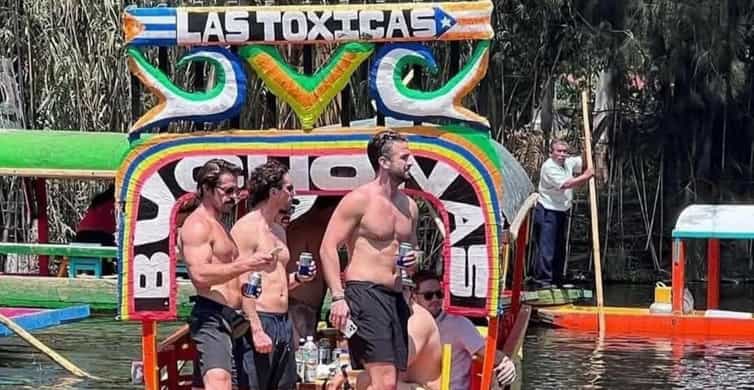 Mexico City: Expert-Guided Boat Tour with Lunch and Drinks photo 11