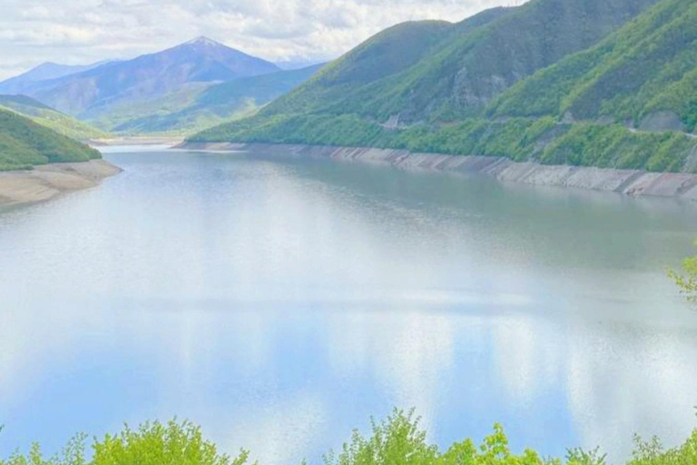 Uma excursão inesquecível e maravilhosa a Gudauri - Kazbegi