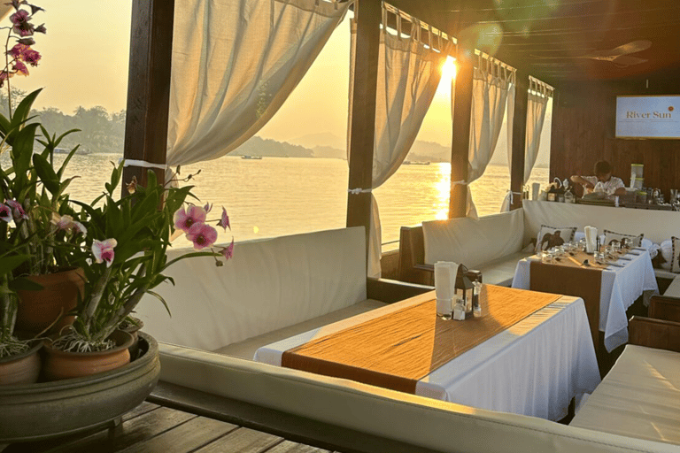 Luang Prabang Private Roundtrip:Pak Ou Caves,Lunch on Board Private Boat Tour + Pak Ou Cave (Hotel Pickup Included)