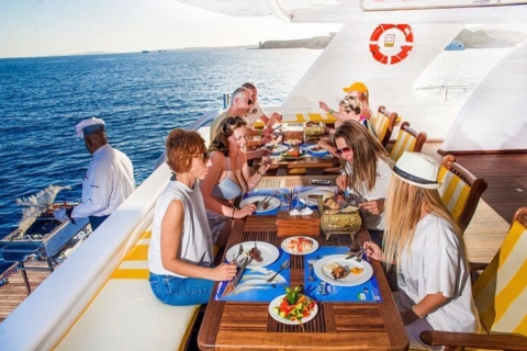 Kairo: Premium Yacht Cruise & Mittagessen mit optionaler Abholung