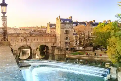 London: Stonehenge and Bath Day Tour