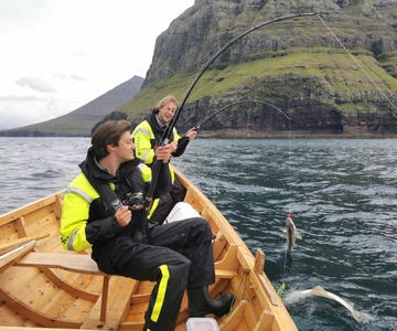 Hvannasund: Guided Boat Tour with Fishing