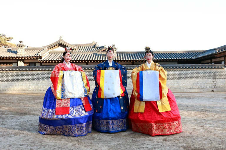 Seoul: Yeinbang Photoshoot Experience with Photographer Yeinbang:30 minutes of filming