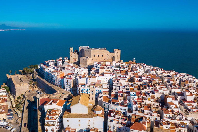 From Valencia: Peñíscola Day Trip with Girlfriend Waterfall