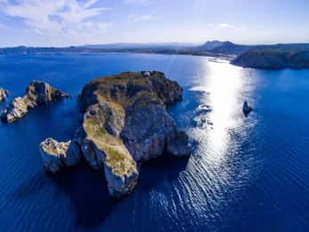 From Roses: Medes Islands Boat Tour with El Estartit Visit