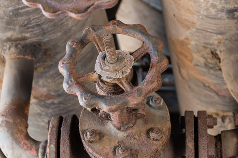 Poszukiwanie skarbów GPS w starej hucie żelaza w Duisburskim Parku Krajobrazowym