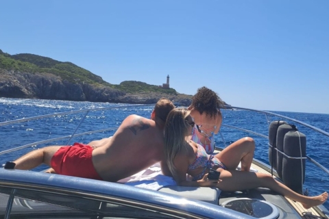 Amalfi: privésnorkelcruise op Capri en kust met brunchvanuit Amalfi: Capri & Amalfikust-boottocht met luxe boot