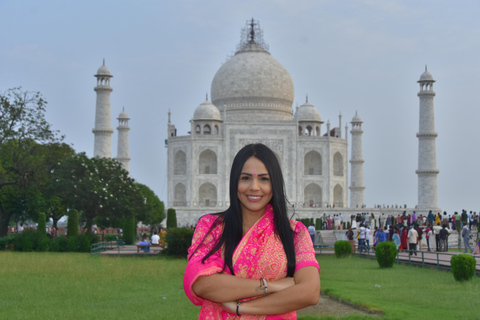 Delhi: 8 Days Golden Triangle with Udaipur or Pushkar Tour Tour with 5-Star Hotel Accommodation