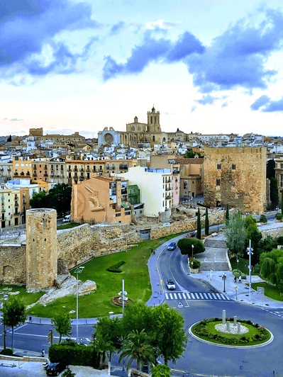 Journey to the past: The Roman Tarraco and Old Town -Spanish | GetYourGuide