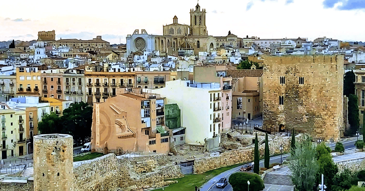 Journey to the past: The Roman Tarraco and Old Town -Spanish | GetYourGuide