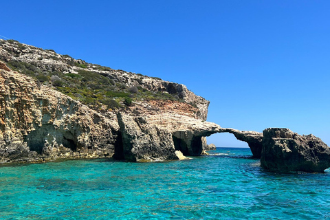 Malta: Private Leisure Cruise with Swim Stops & Caves Tour