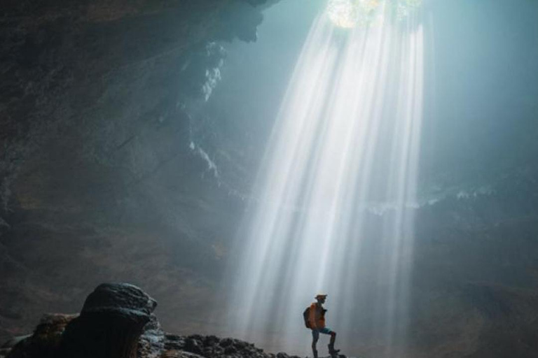 Visite de la grotte de Jomblang et du volcan Merapi