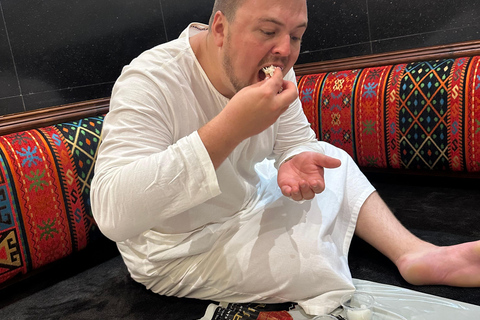 Jeddah: Caminhada na Montanha da Lua e Yoga ao Pôr do Sol