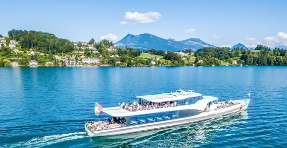 Luzern: 1-stündige Kreuzfahrt auf der Panoramayacht