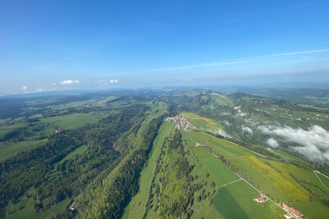 Bern: Exclusive Lakeland Helicopter-Tour for up to 4 People