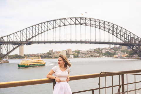 Sydney: Private Photoshoot outside the Opera House Premium 30 Minutes | 25 Photos
