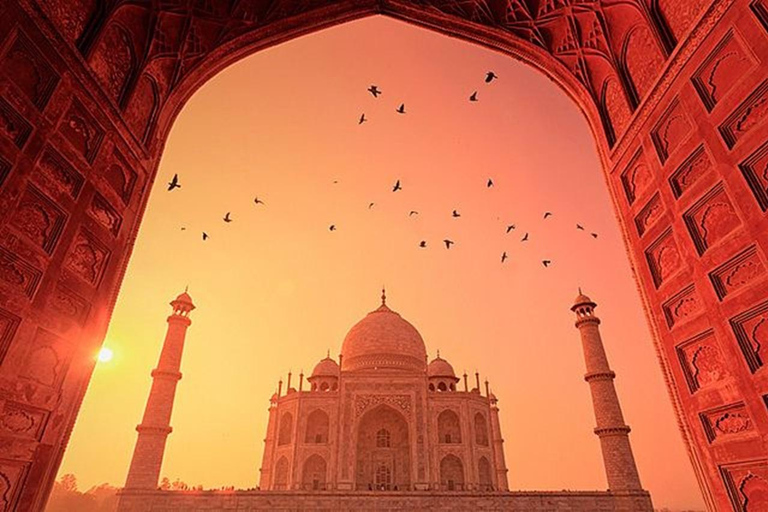 From Delhi: Six Day Golden Tour Agra and Jaipur With Udaipur