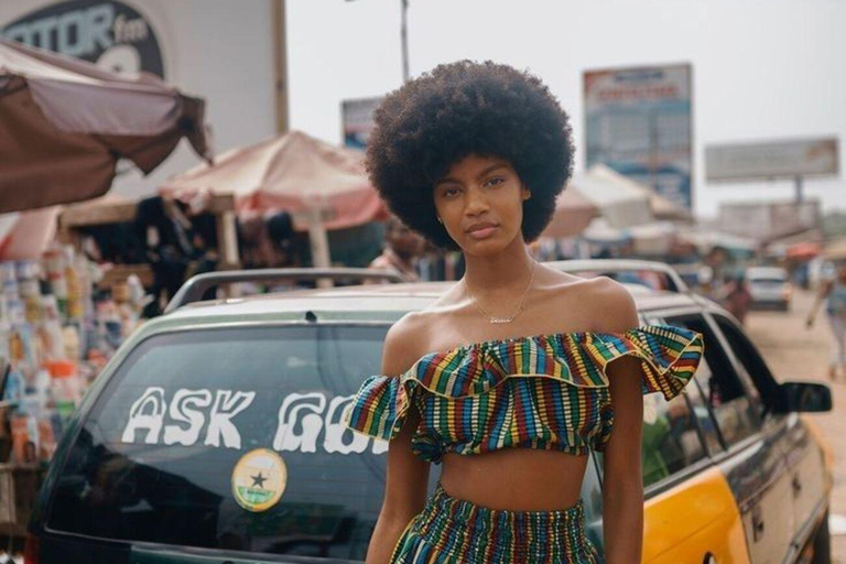 Makola Market Walking Tour: Fun, Snacks & Souvenir