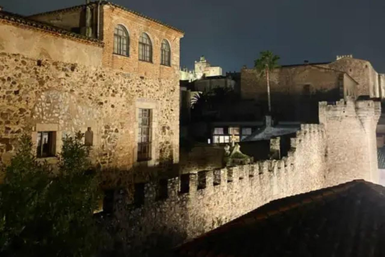 Cáceres: A Night Tour of Mysteries and Enigmas Evening tour of the mysteries and enigmas of Cáceres