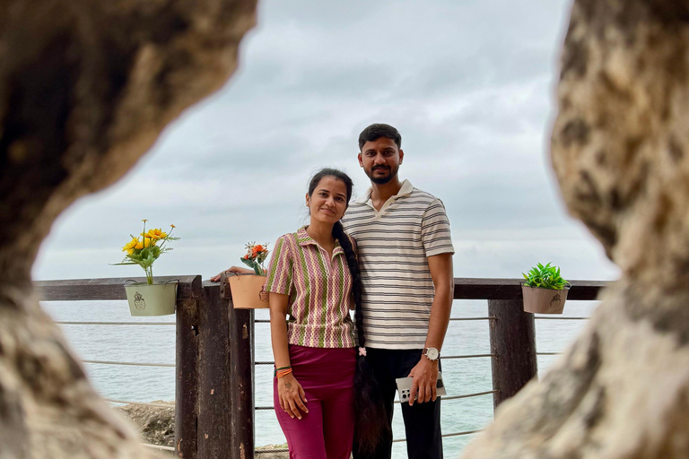 Salalah: West Coast Tour with Beaches and Cliffs