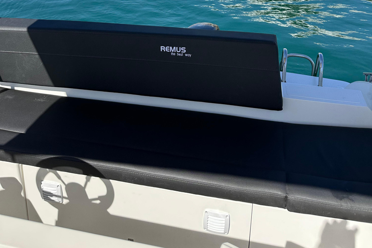 VALENCIA BOAT WITHOUT A LICENSE HAWAI