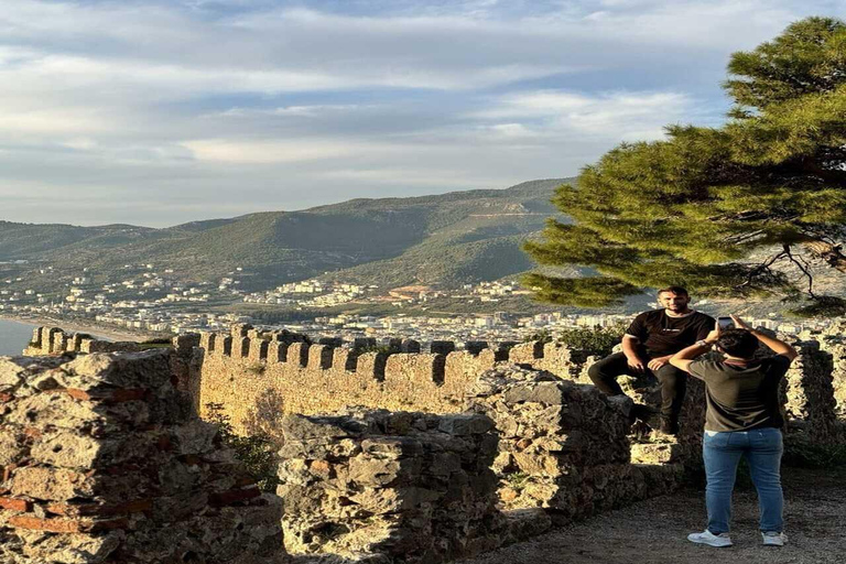 Alanya: tour de la ciudad con teleférico y visita a la cueva de Damlatas