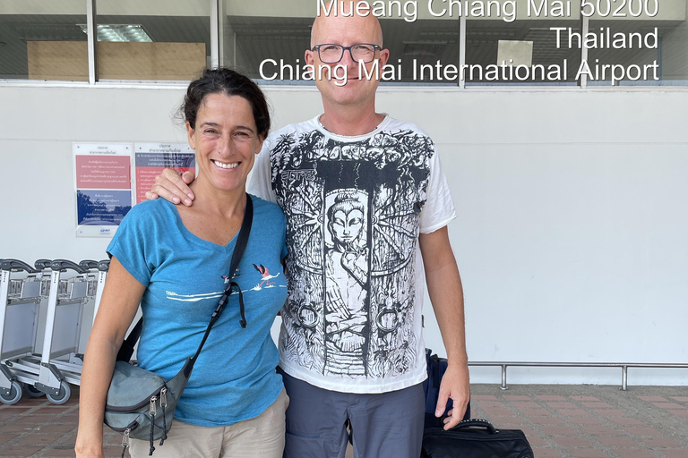 Traslado de carro particular de Chiang Rai para ou de Pai (Mae Hong Son)Pai (Mae Hong Son) para Chiang Rai, com devolução de 1 trajeto/carro SUV