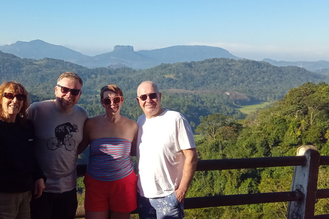 The Best Kandy Tuk-Tuk city Tour with a Professional Guide