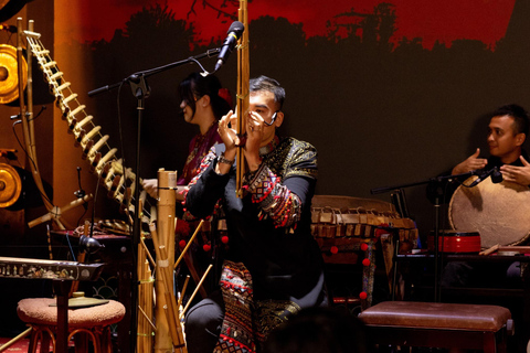 Ho Chi Minh: Open-Top Bus Tour, Chào Show & Dinner MAIN MENU BUS TOUR with CHÀO SHOW