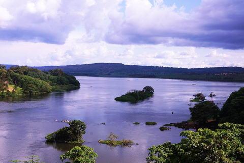 EXCURSÃO A PÉ EM ENTEBBE