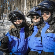 Vuokatti: Snowmobile Safari with Snacks and Hot Drinks