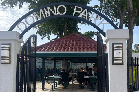 Miami: Little Havana Walking Food Tour with Local Guide