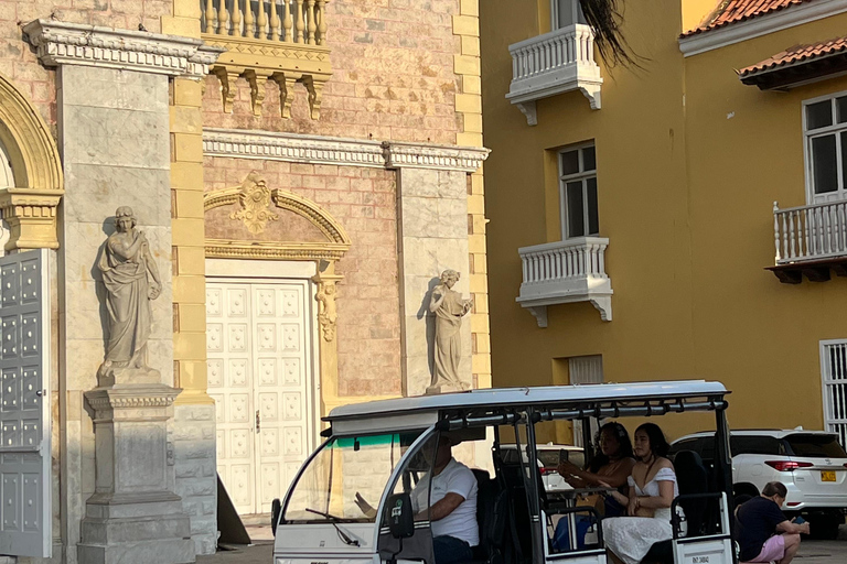 Private Tuk-Tuk City Tour + Shared Cartagena Bay Sunset Cartagena: Private Guided City Tour by Tuk-Tuk
