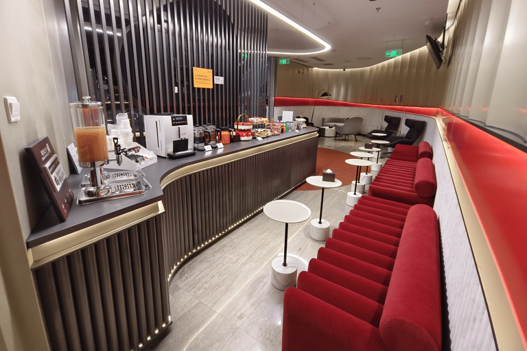 Beijing: Daxing International Airport CHUM Lounge Access Main Terminal Domestic Departure: CHUM VIP Lounge