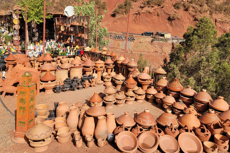 Marrakech: Ourika Valley, Waterfalls Private Trip with Lunch