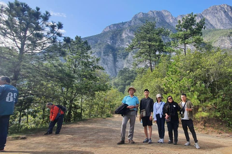 "Chipinque" Hiking tour, with guide, transfer and tickets Monterrey: Chipinque Ecological park, route guide