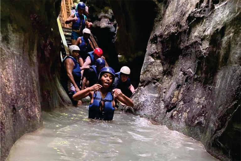 Damajagua : Aventure en tyrolienne et cascade avec déjeuner