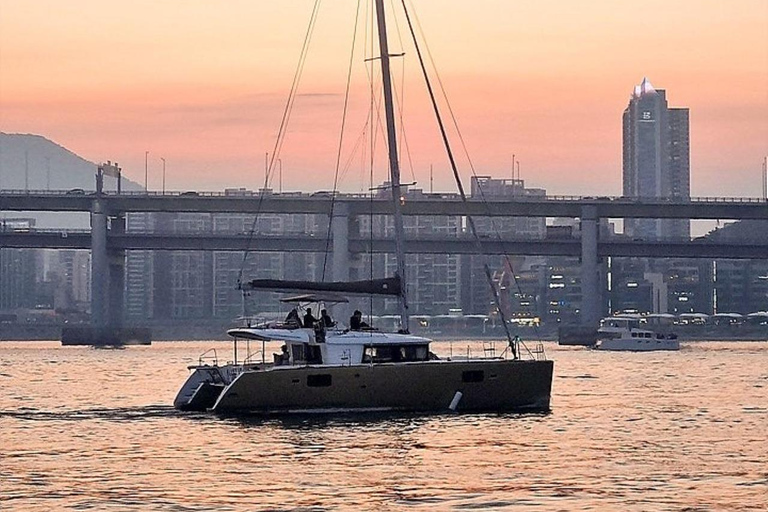 Busan Private Cultural&Coastal Tour with Sunset Yacht Cruise