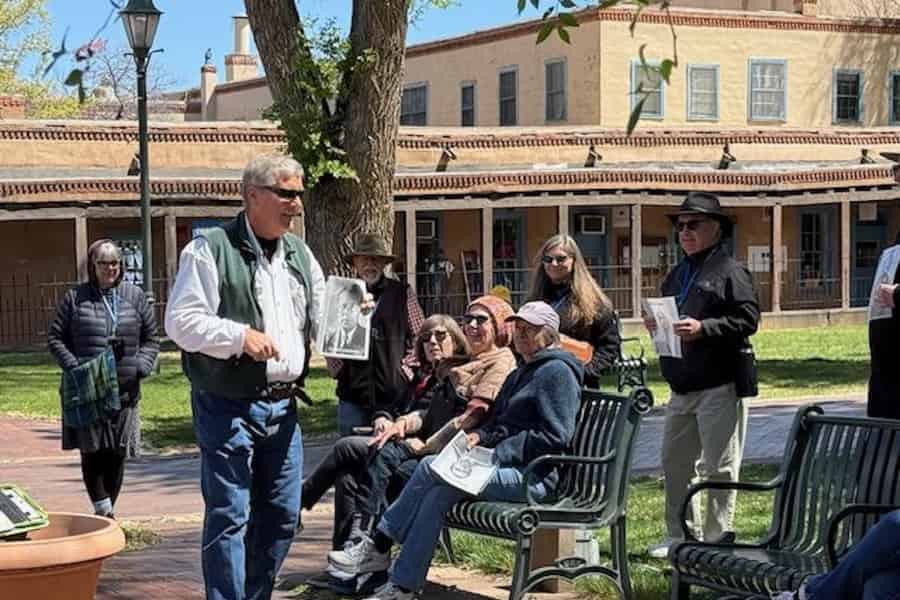 Santa Fe: Tour zu Attentätern, Spionen und dem Manhattan-Projekt. Foto: GetYourGuide Santa Fe: Tour zu Attentätern, Spionen und dem Manhattan-Projekt. Foto: GetYourGuide