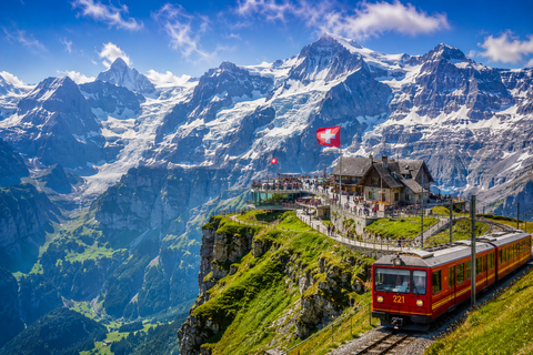From Zurich: Jungfrau, Interlaken & Lauterbrunnen Day Trip