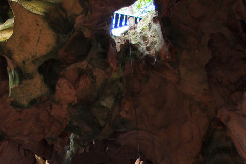 Nadi: przygoda na tyrolce i eksploracja jaskińNadi: przygoda na tyrolce i zwiedzanie jaskiń