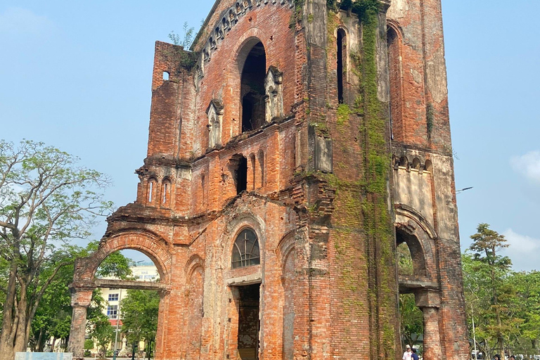 VISITE EN BUS HUE - PHONG NHA