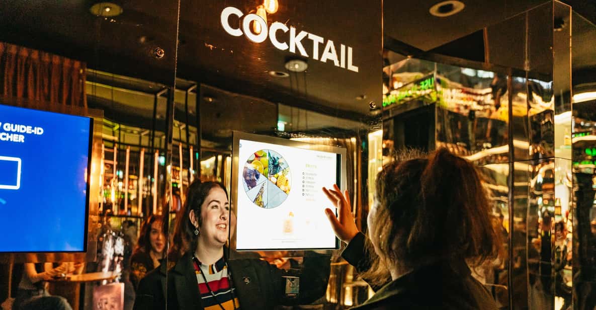 Afbeelding 8 van Amsterdam: Bols Cocktail Experience en Cocktail Workshop