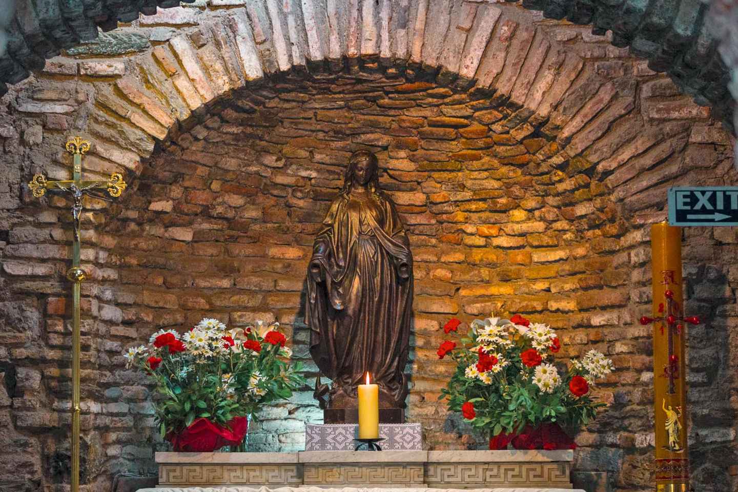 Guided Icmeler Ephesus Tour w/ Breakfast & Lunch