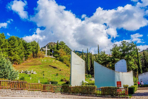 Corinth: Kalavryta and Cog Railway Day Tour